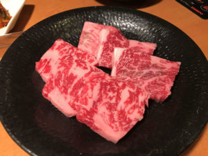 一升びん 鈴鹿店 三重県鈴鹿市の焼肉、ランチやディナーで気軽に松阪牛が食べられる。