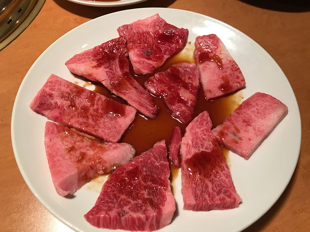 一升びん 鈴鹿店 三重県鈴鹿市の焼肉、ランチやディナーで気軽に松阪牛が食べられる。