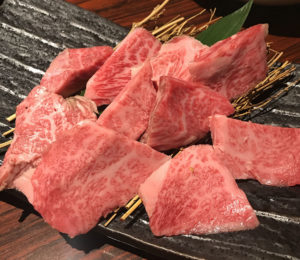 李休 千日前 A4やA5の黒毛和牛焼肉とオモニ料理が食べられる、難波や心斎橋も近くアクセス便利