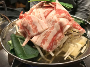 風亭 沖縄料理 大阪 堺市 三国ヶ丘の駅近で沖縄料理が食べられる。沖縄直送の食材や泡盛、オリオンビールも楽しめる。