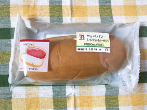 セブンイレブンで人気の懐かし味コッペパンとガトーショコラ、つぶつぶコーンスティック