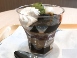 ドトールコーヒーの新作！！期間限定！！北海道産メロンフローズンとほうじ茶パルフェ