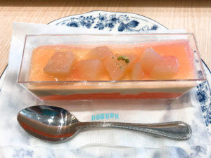 ドトールコーヒーショップ なかもず駅前店で新作の沖縄県産パインヨーグルトとピーチア・ラ・モードでコーヒータイム！