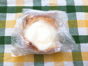 フレッシュベーカリー神戸屋 100周年サンドイッチ（カツカレーサンド）と神戸屋おすすめのパン