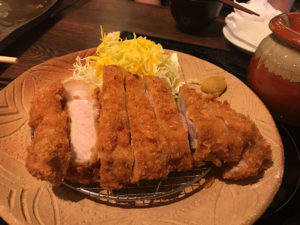 沖縄とんかつ食堂しまぶた屋　とんかつとしゃぶしゃぶがおすすめ、あぐー豚が食べられる
