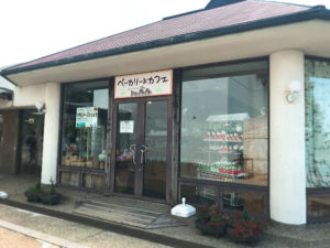六甲山牧場にある絶景人気カフェ・DELPAPA