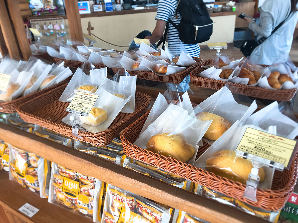 六甲山牧場でチーズシェイクやパンが綺麗な景色を見ながら食べられるカフェ DELPAPA（デルパパ）