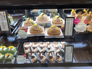旬の美味しいフルーツケーキやパフェが楽しめるカフェ・FOUNDRY（ファウンドリー）はキラキラケーキがいっぱい