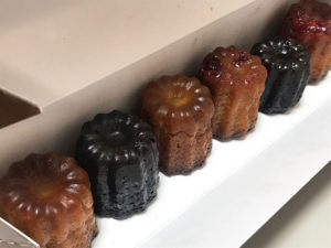ルクアにあるカヌレ専門店「ダニエル」は毎日大行列ができる美味しいカヌレの専門店